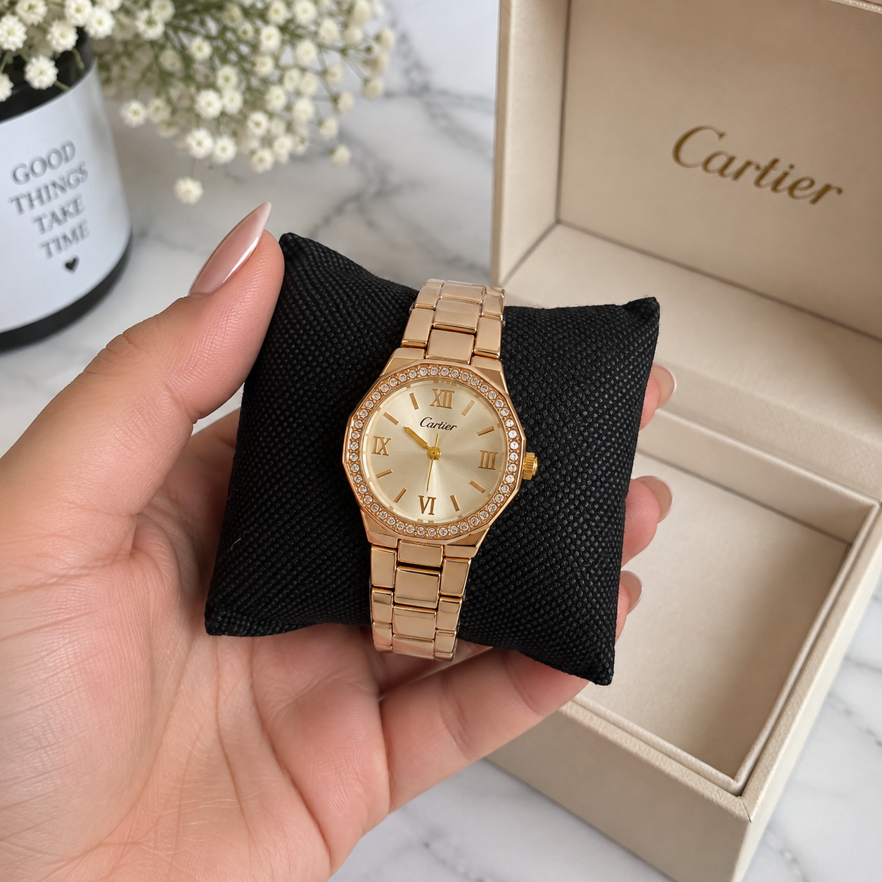 Montre femme dorée octogonale à strass